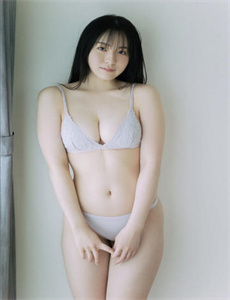 《捷克街头钞能力在线视频-怕羞的小黄莺》