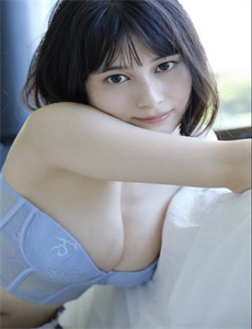 《乱相姦处破女AV毛片-《情欲房》完整版》