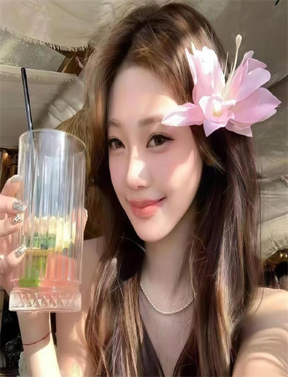 《告别高三》剪辑手法分析：节奏把控与转场技巧探讨