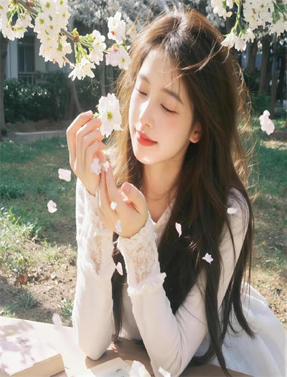 把我女儿的学区房还回来技术揭秘：无人机拍摄如何行业领先的技术实践 为艺术创作提供更多可能